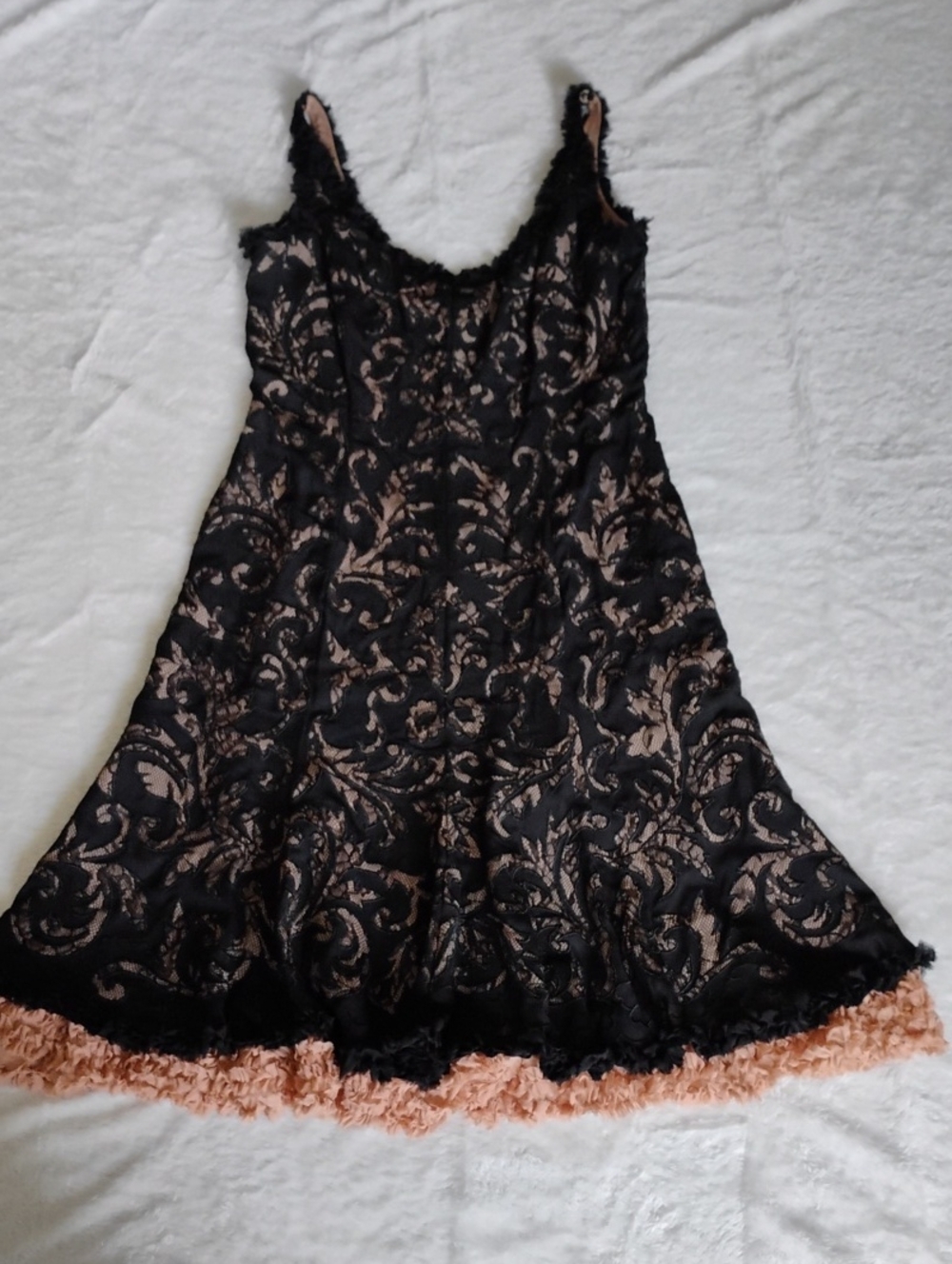 Carmen Marc Valvo Lace Dress